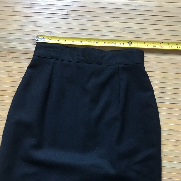 Black pencil wool skirt - Picture 6 of 7